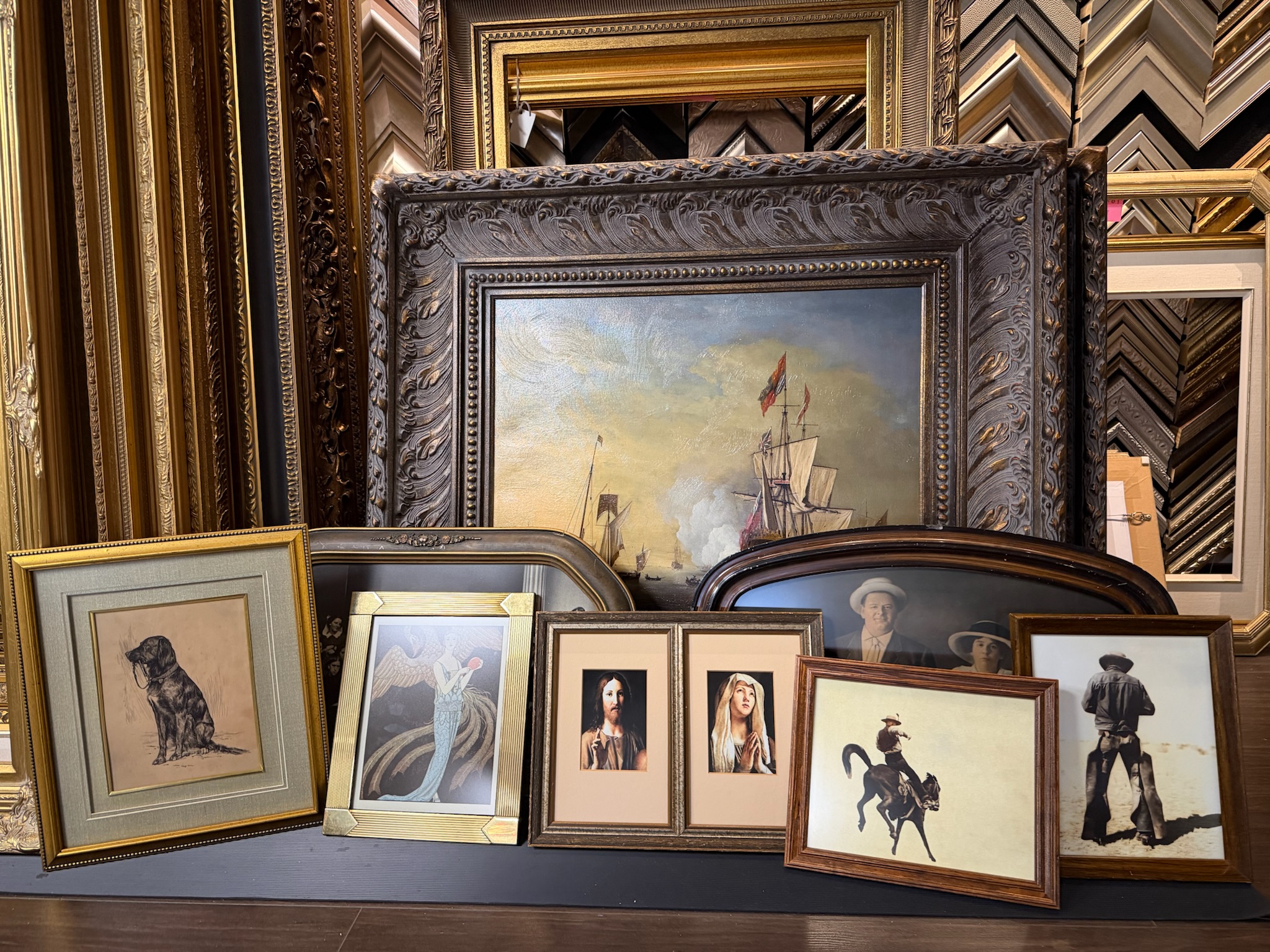 Different frames in different styles
